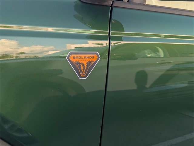 2025 Ford Bronco Badlands photo 2