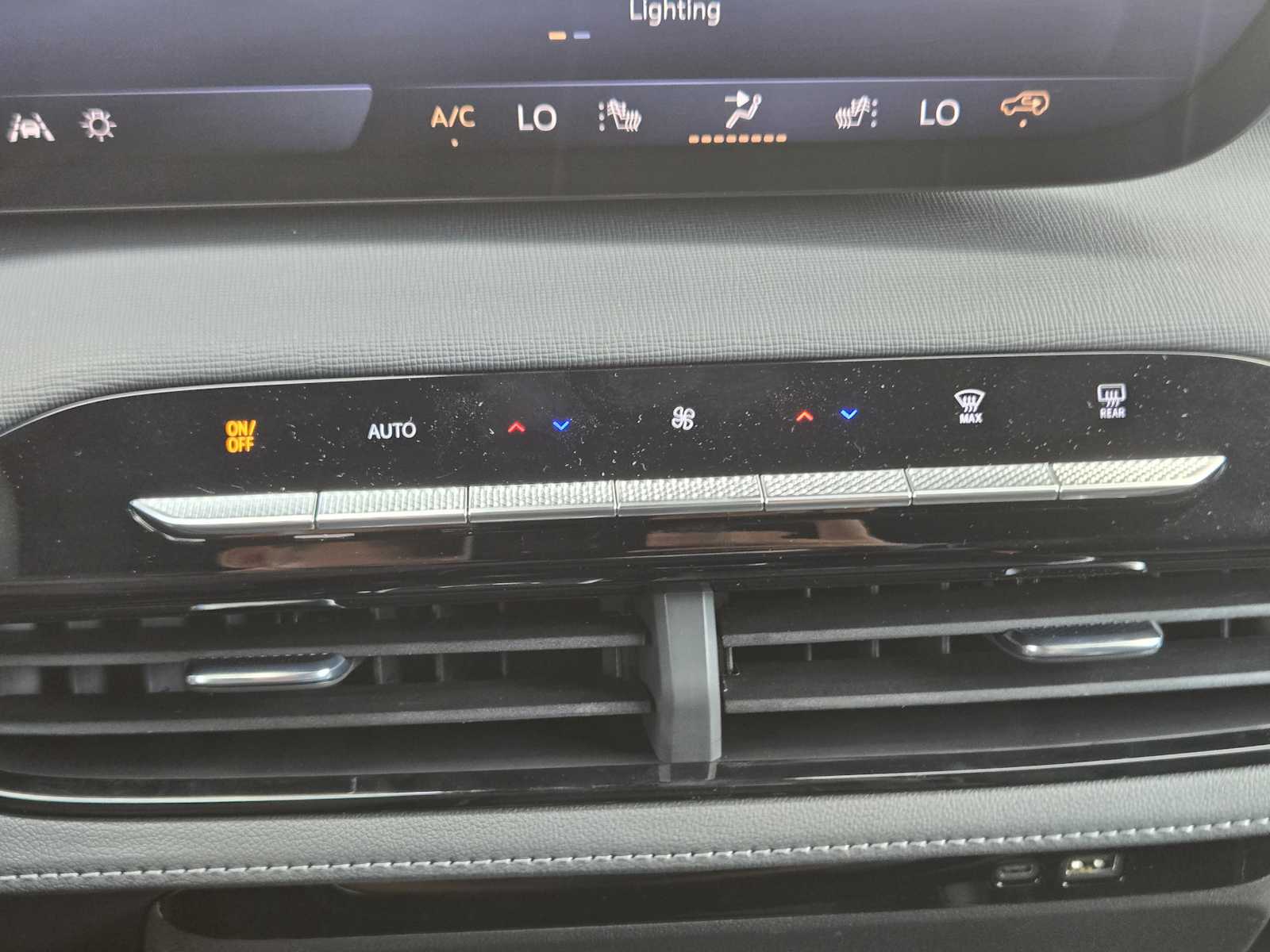 2026 Buick Enclave Preferred photo 13