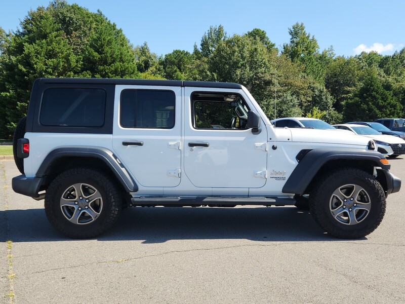 2018 Jeep Wrangler Unlimited Sport S photo 2