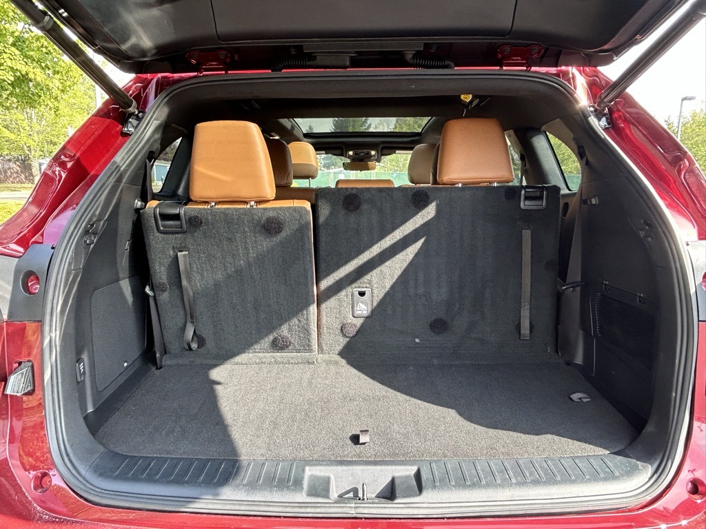 2022 Toyota Highlander Hybrid Platinum photo 28
