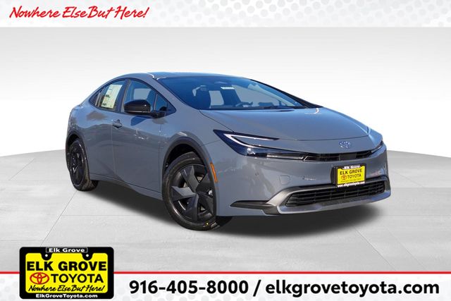 2026 Toyota Prius Base's photo