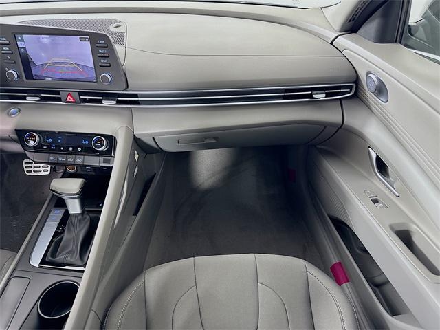 2025 Hyundai Elantra SEL Sport photo 27