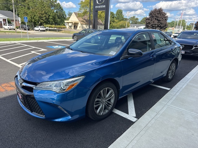 2017 Toyota Camry XLE photo 6