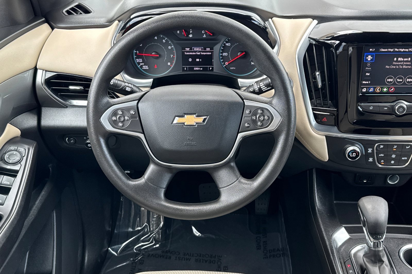 2023 Chevrolet Traverse LS photo 15