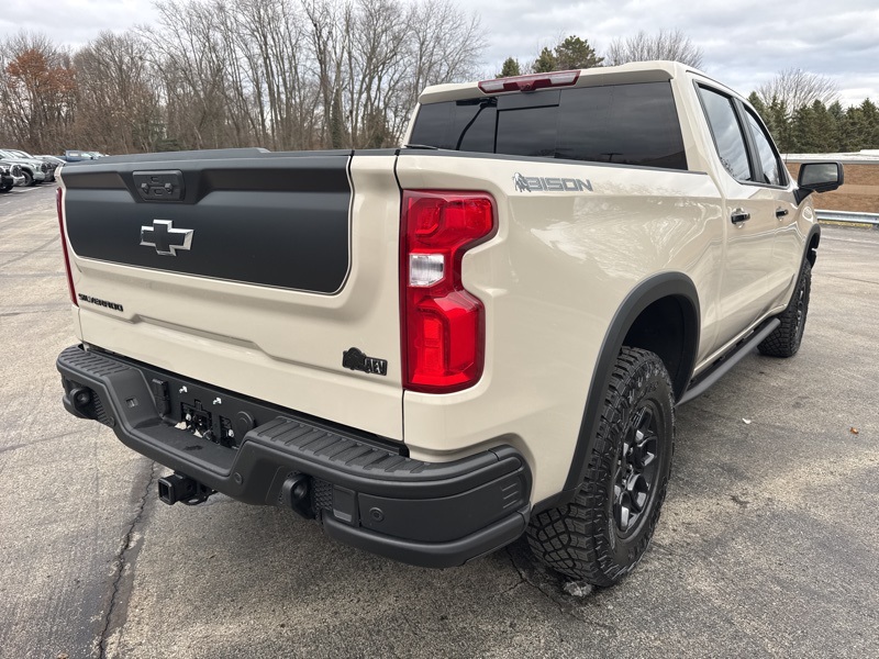 2026 Chevrolet Silverado 1500 ZR2 photo 2