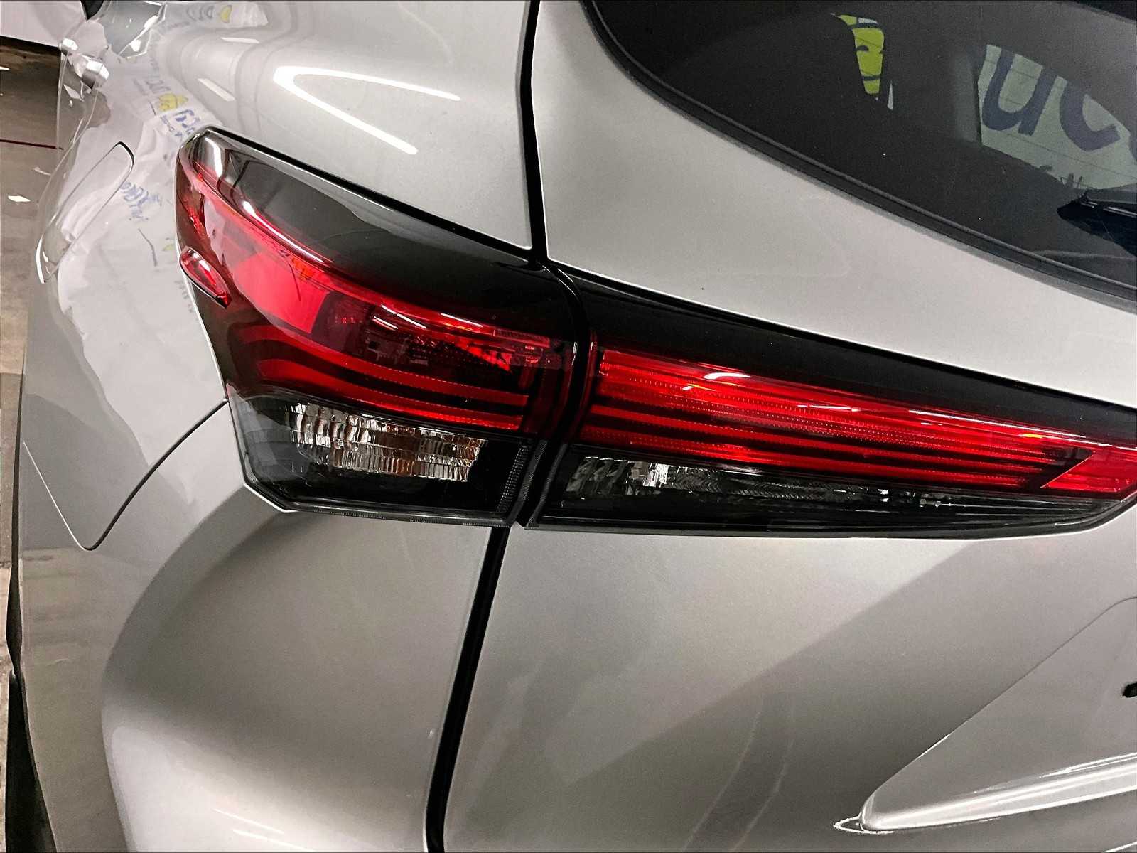 2021 Toyota Highlander Platinum photo 31