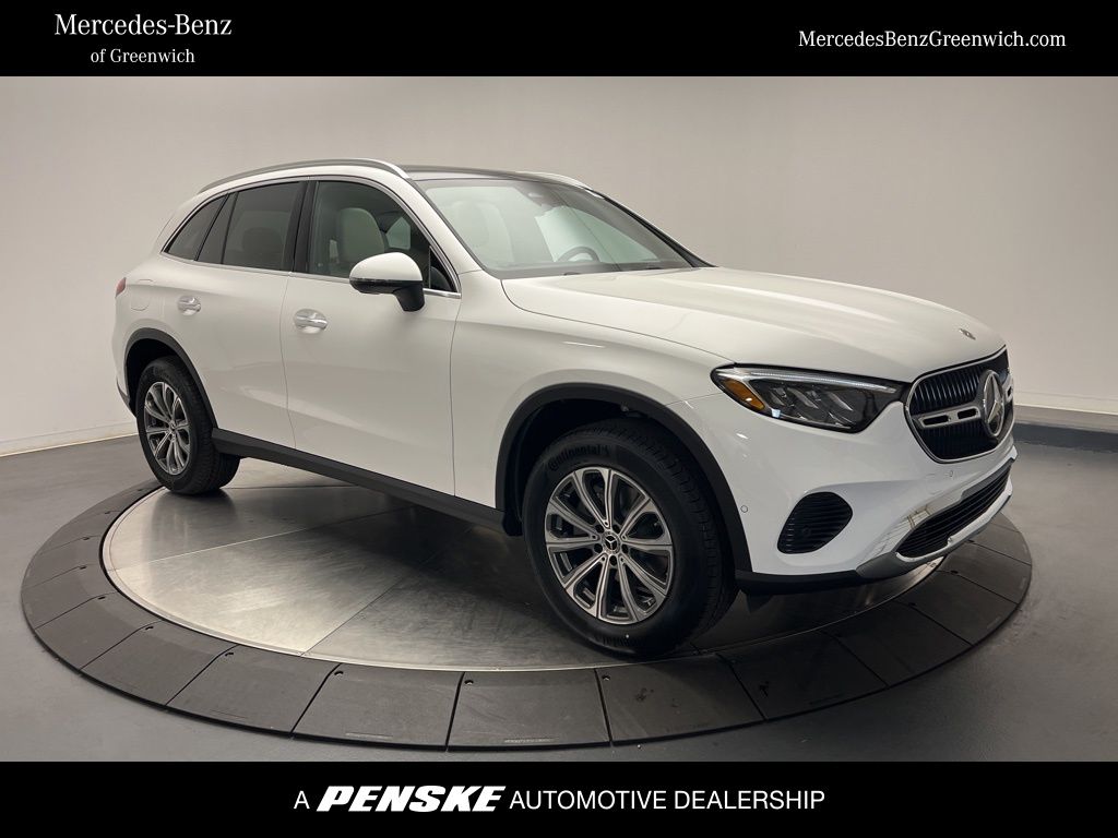 2026 Mercedes-Benz GLC Base's photo
