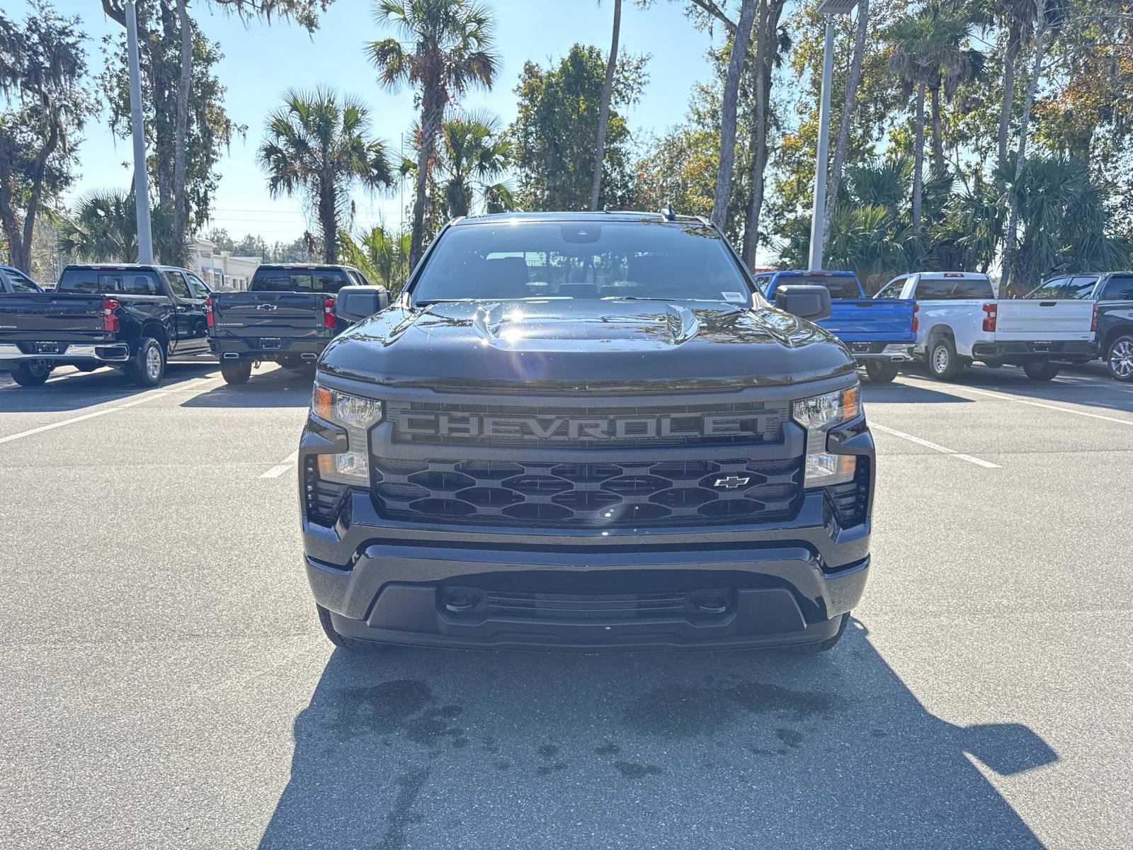 2026 Chevrolet Silverado 1500 Custom photo 4