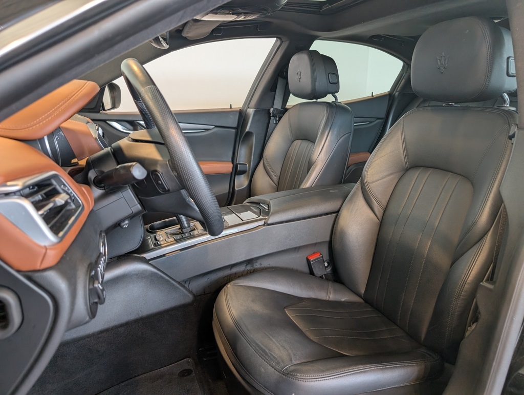 2021 Maserati Ghibli S Q4 photo 13