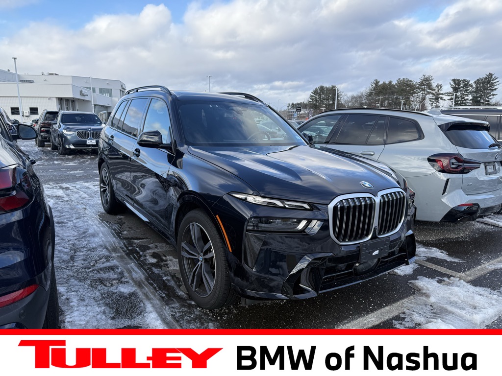 2023 BMW X7 40i's photo