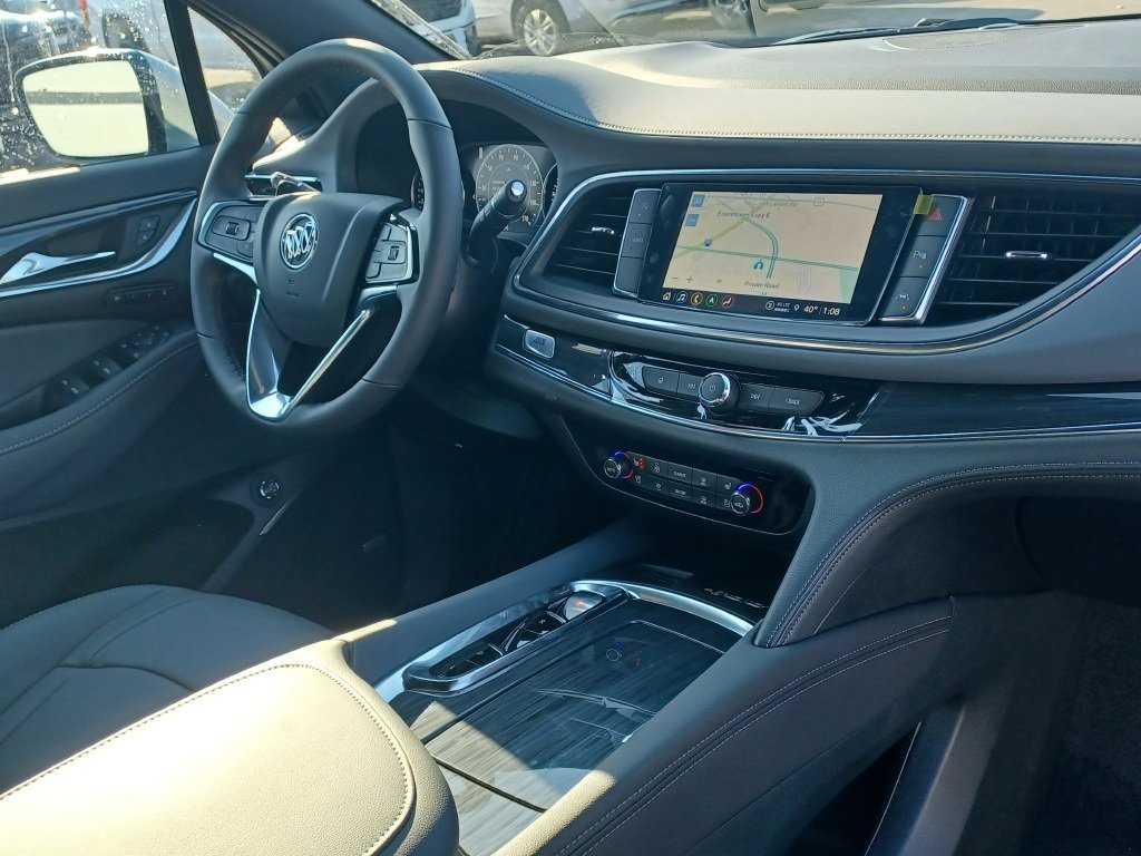 2024 Buick Enclave Premium photo 7