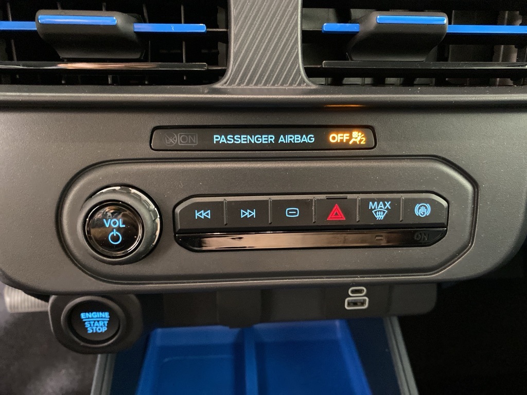 2025 Ford Maverick XLT photo 23
