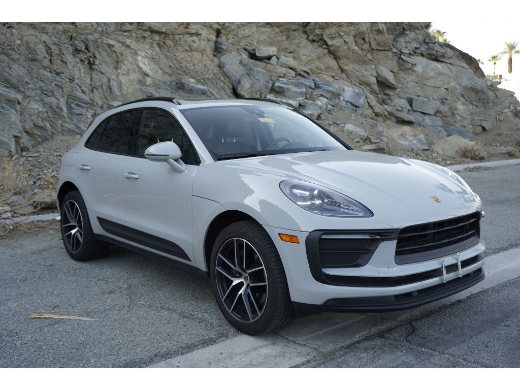 2022 Porsche Macan