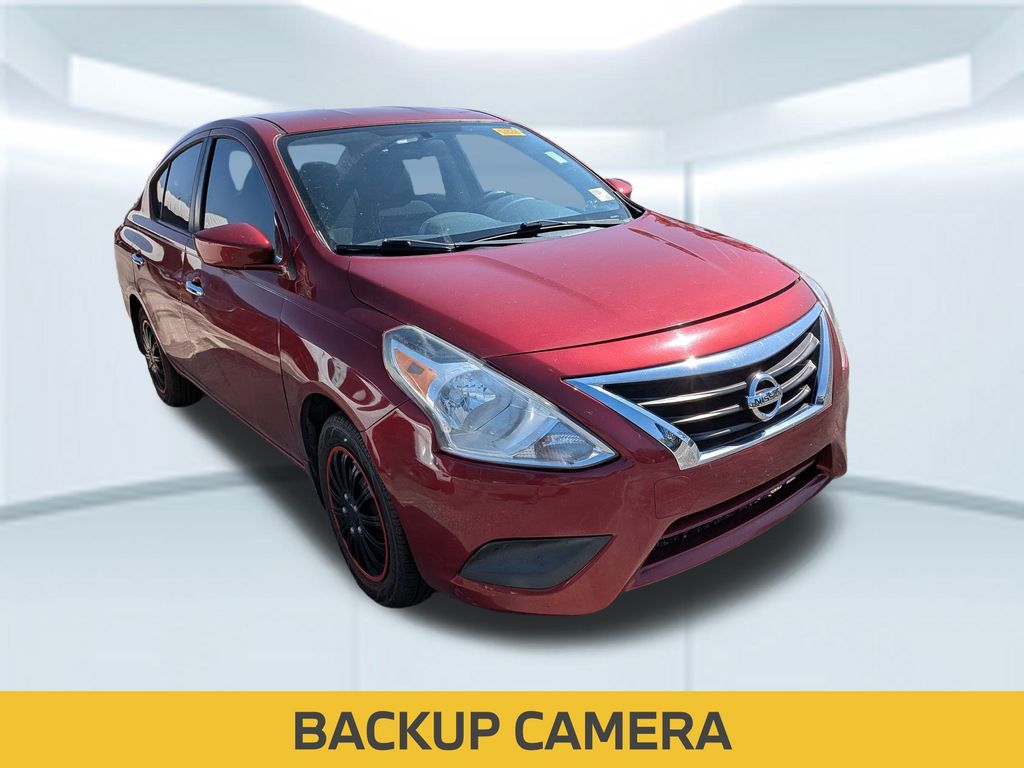 2016 Nissan Versa 1.6 SV photo 2