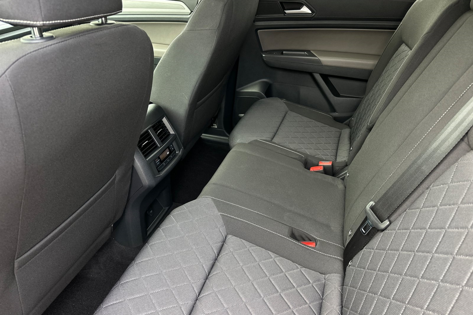 2021 Volkswagen Atlas S photo 12