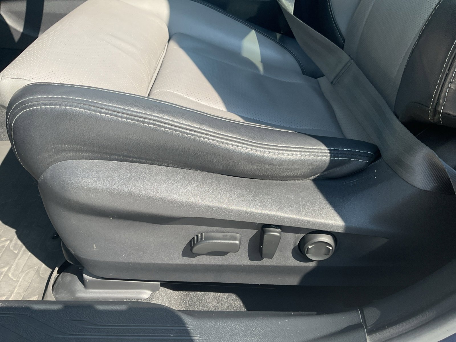 2020 Subaru Outback Limited photo 27