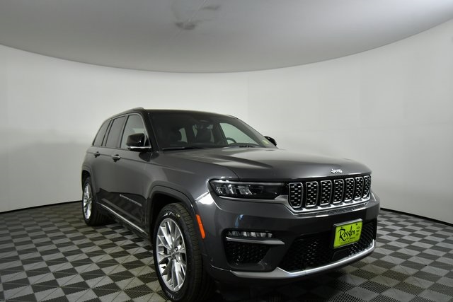 2022 Jeep Grand Cherokee Summit photo 7