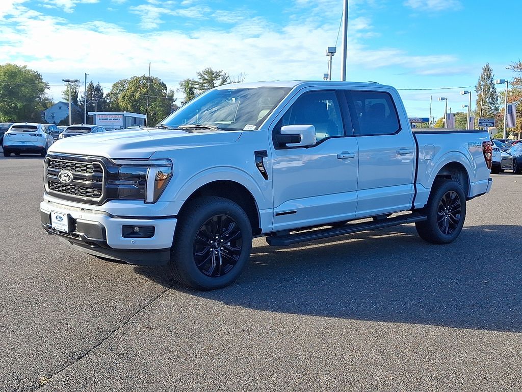 2025 Ford F-150 Lariat photo 2