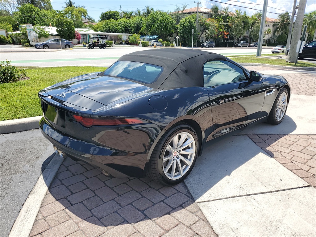 2018 Jaguar F-TYPE Base photo 6