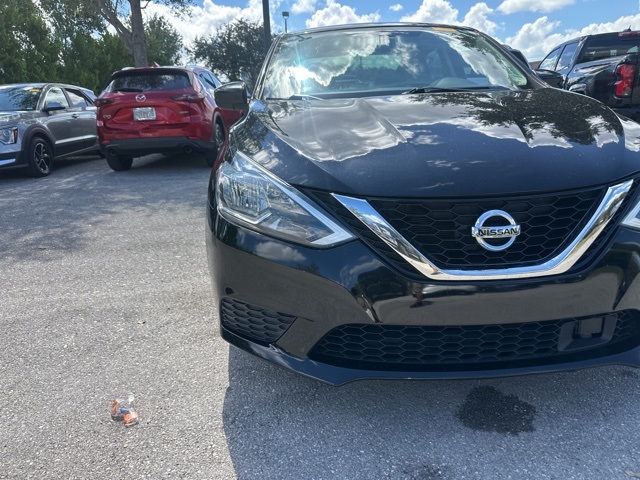 2019 Nissan Sentra SV photo 2