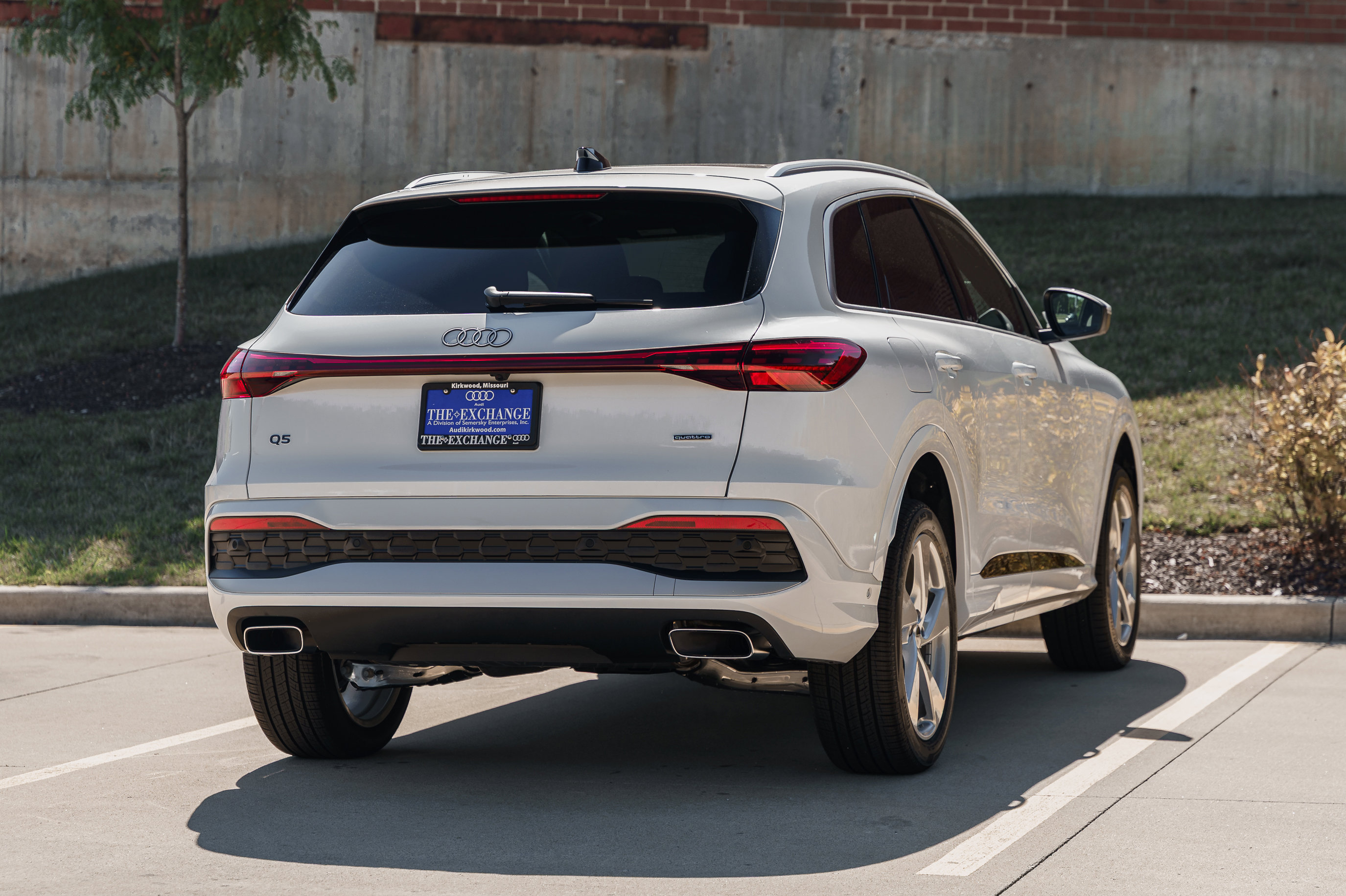 2025 Audi Q5 Premium Plus photo 4