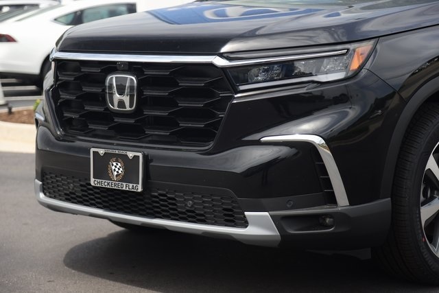 2025 Honda Pilot Elite photo 2