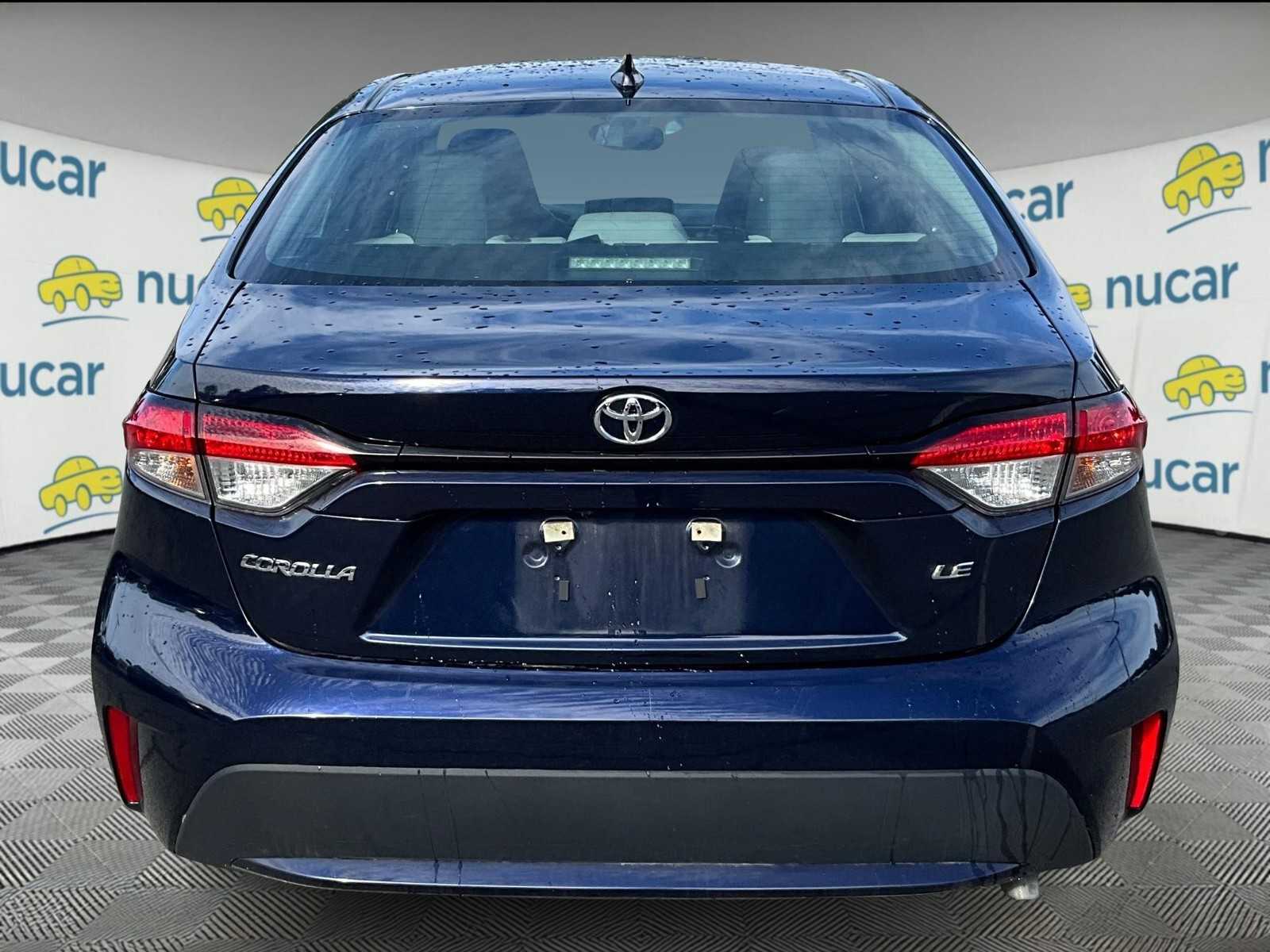 2022 Toyota Corolla LE photo 3
