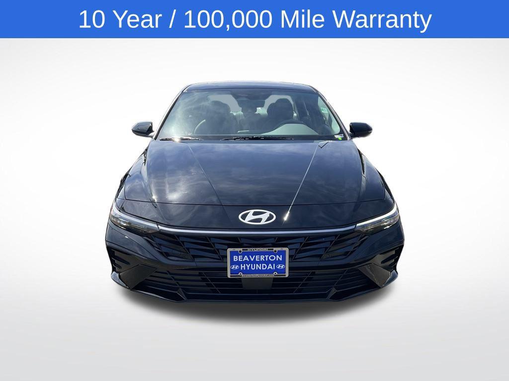 2025 Hyundai Elantra SEL Convenience photo 12