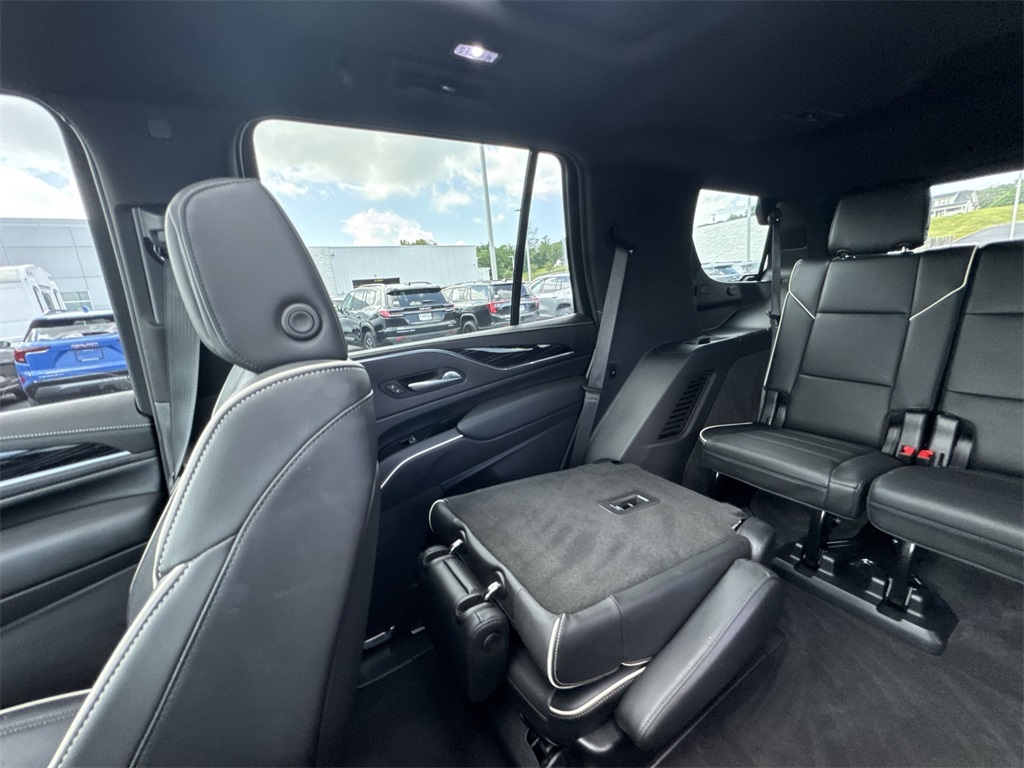 2023 Cadillac Escalade Sport photo 11
