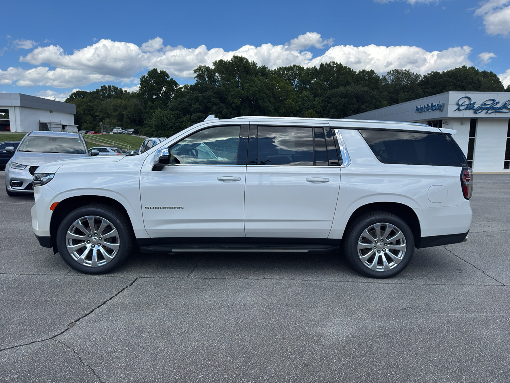 2021 Chevrolet Suburban Premier photo 3