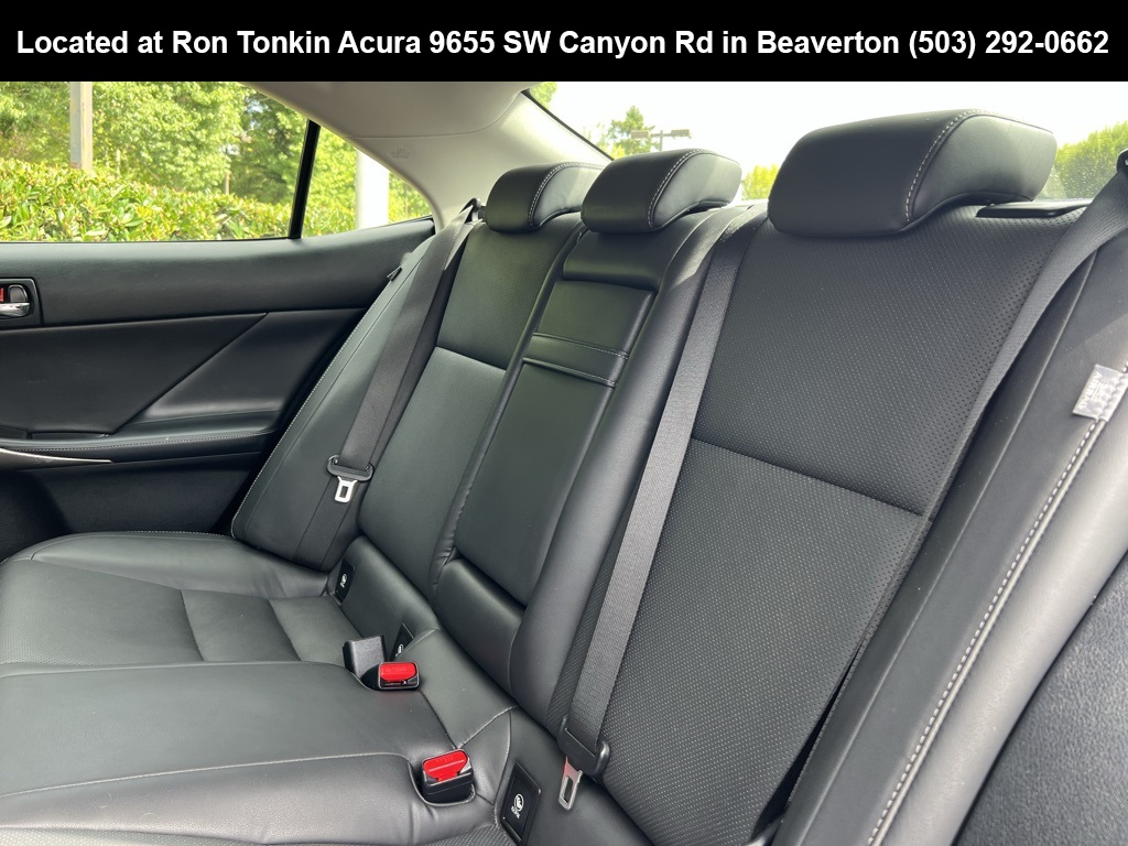 2014 Lexus IS 250 photo 25