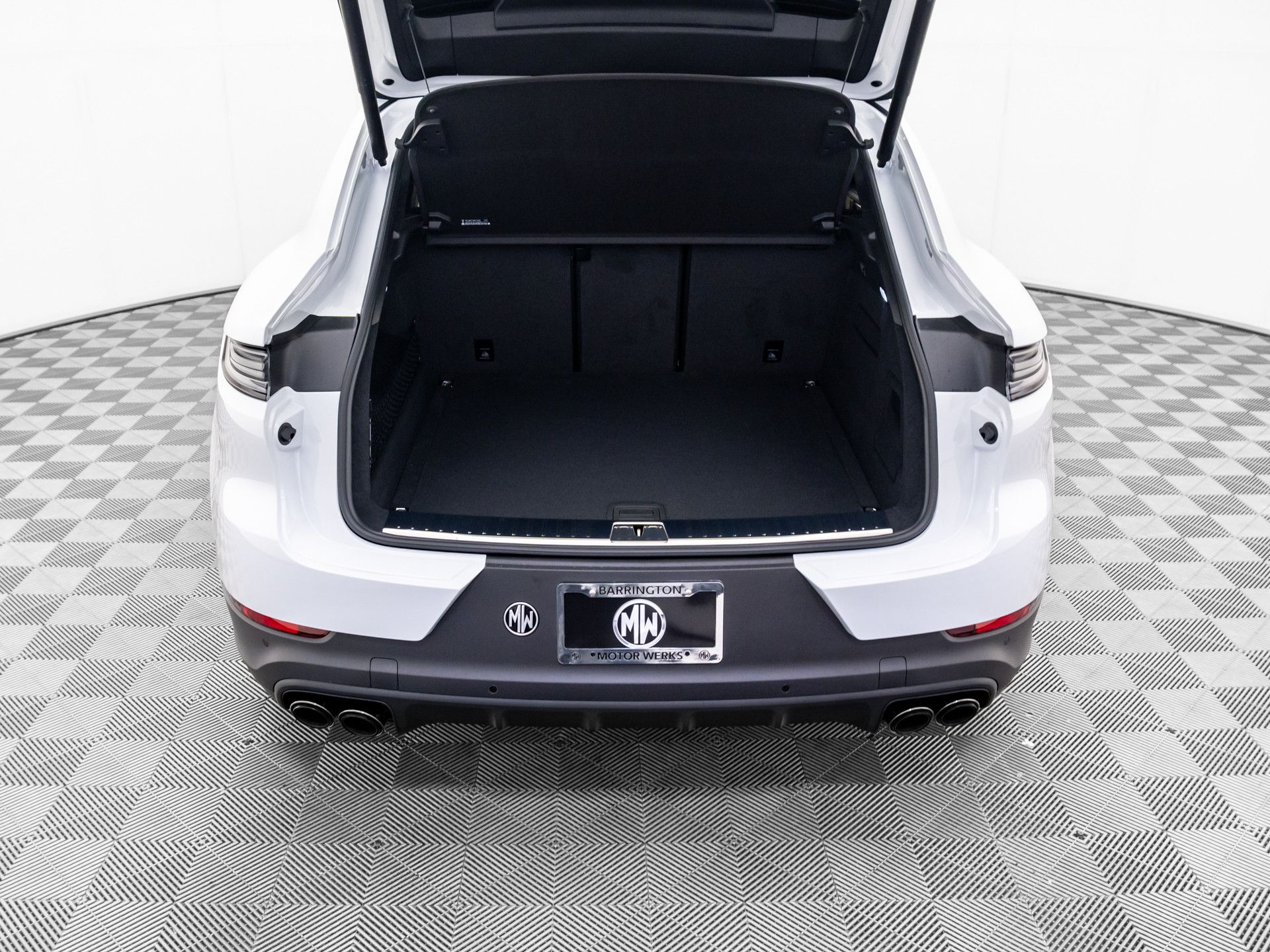2025 Porsche Cayenne Coupe S photo 26