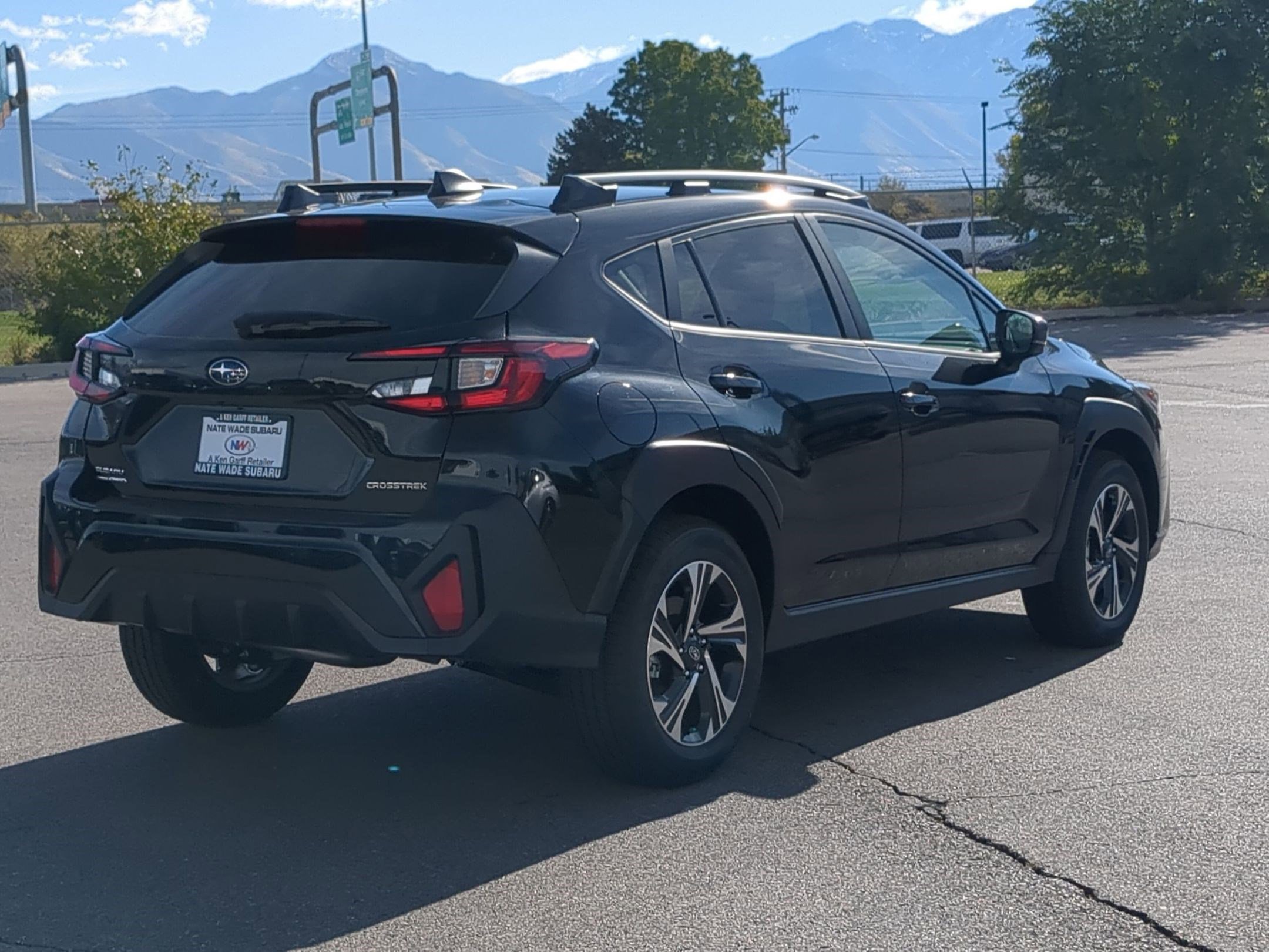 2025 Subaru Crosstrek Premium photo 3