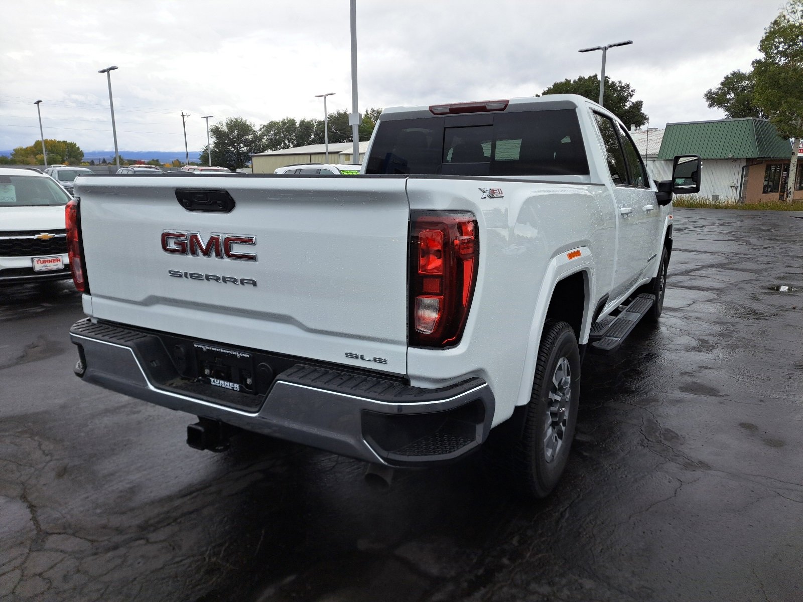 2026 Gmc Sierra 2500 HD SLE photo 3