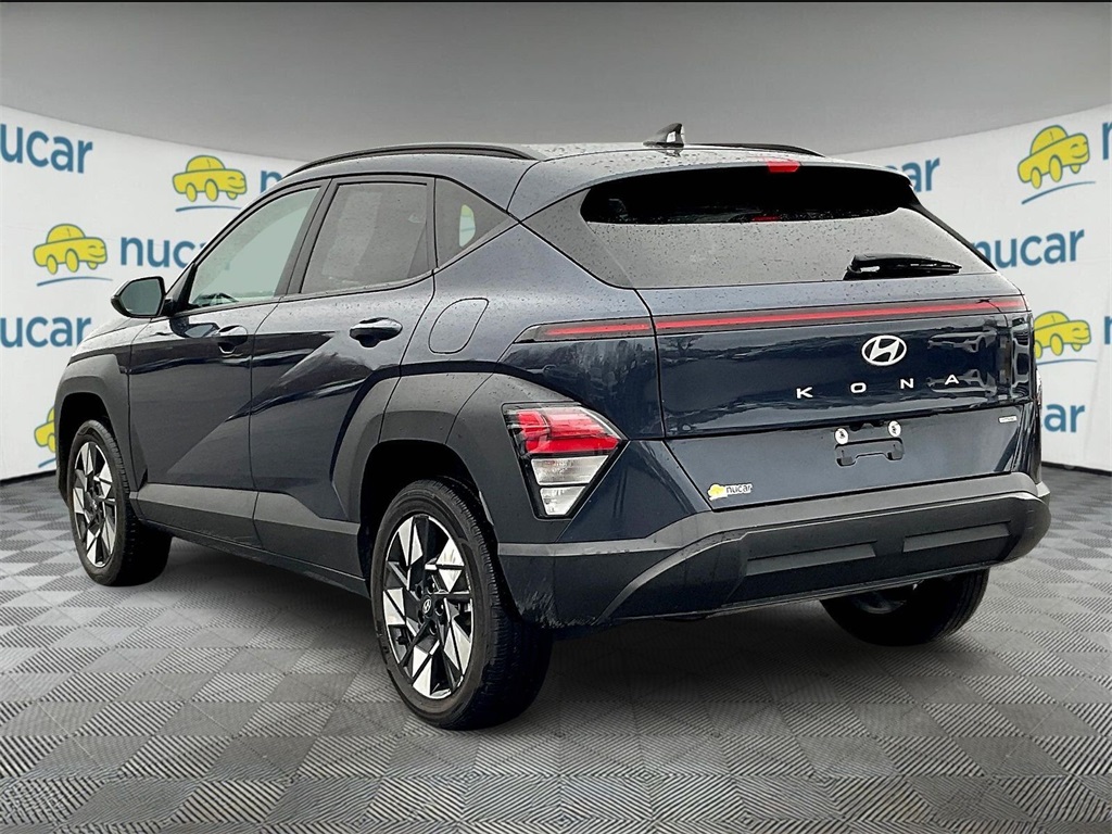 2024 Hyundai Kona SEL photo 4