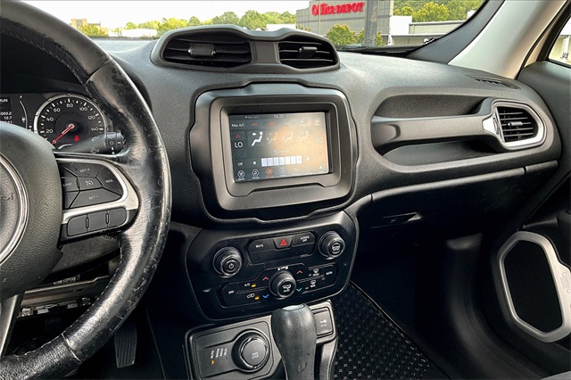 2020 Jeep Renegade Latitude photo 7