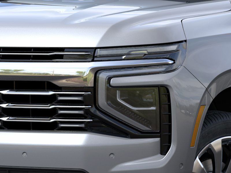 2025 Chevrolet Suburban Premier photo 10