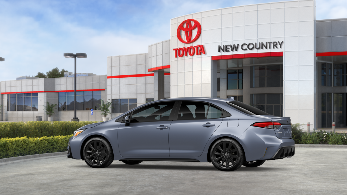 2026 Toyota Corolla SE photo 4