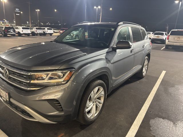 2022 Volkswagen Atlas SE w/Tech's photo