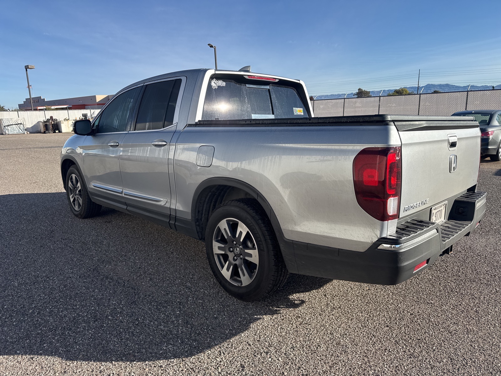 2019 Honda Ridgeline RTL photo 3