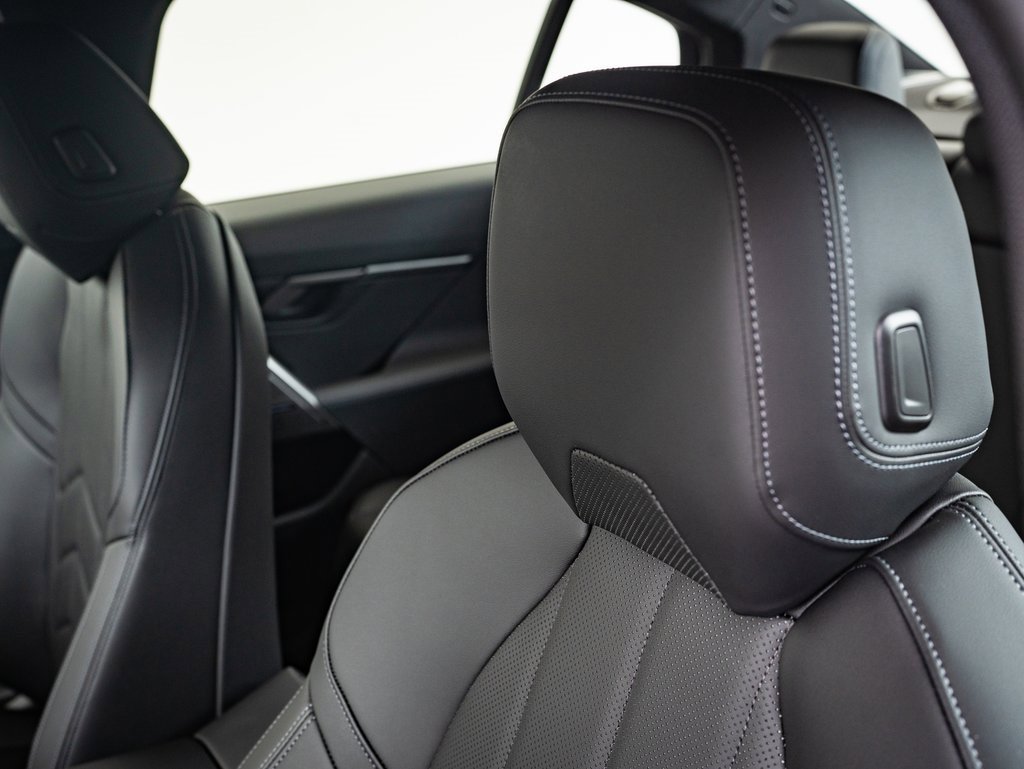 2026 Bmw 550e 550e xDrive photo 19