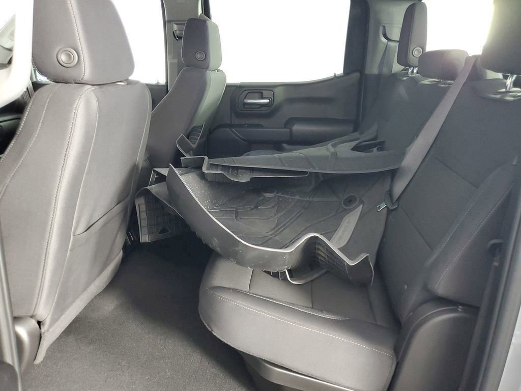 2025 Chevrolet Silverado 1500 Custom photo 13