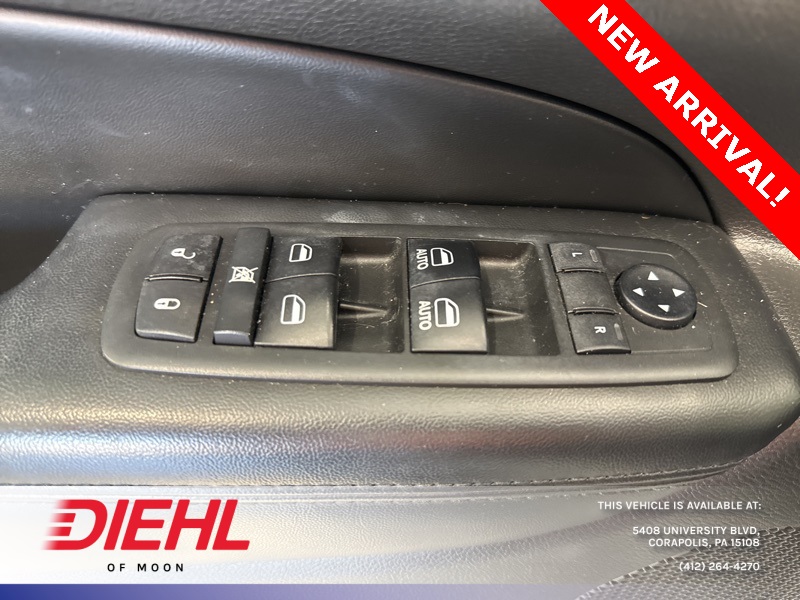 2018 Jeep Grand Cherokee Altitude photo 21