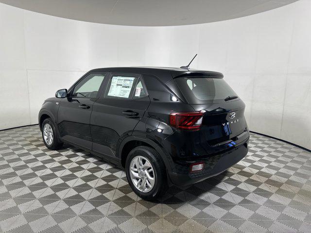 2025 Hyundai Venue SE photo 4