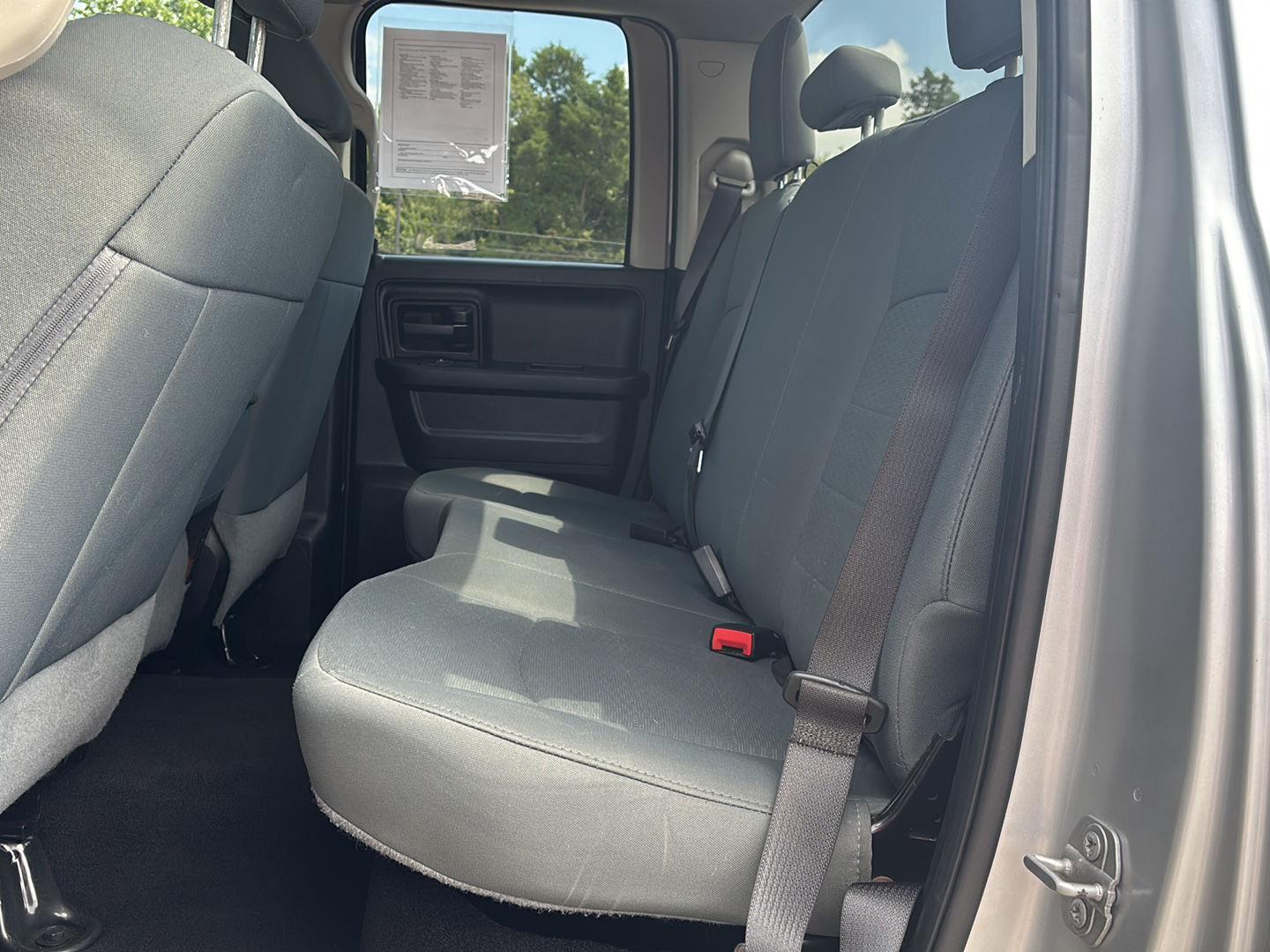 2018 Ram 1500 Express photo 9