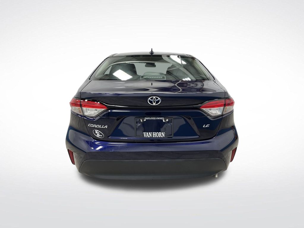 2024 Toyota Corolla LE photo 11