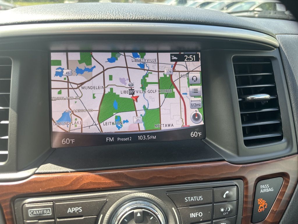 2020 Nissan Pathfinder Platinum photo 17