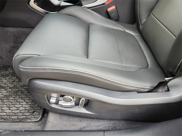 2026 Jaguar F-PACE P250 R-Dynamic S photo 15