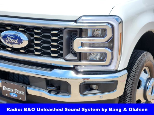 2025 Ford F-350 Lariat photo 8