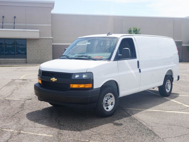 2025 Chevrolet Express Cargo Work Van's photo